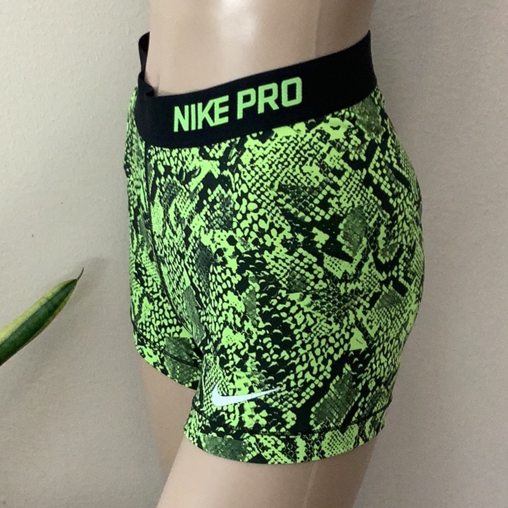 Nike Women's Pro Cool 3-Inch Training Shorts (Black/Volt Snake/medium) - Picture 5 of 9